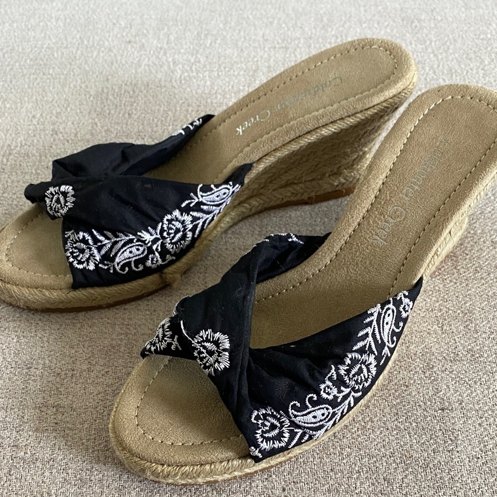 Coldwater Creek Black Wedges with White Embroidery